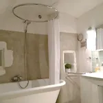 - Fontaine Apartamento Saint-Paul-Trois-Châteaux